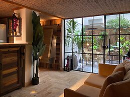 w Luxury House w Sleek Terrace in Cartagena