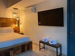 w Luxury House w Sleek Terrace in Cartagena