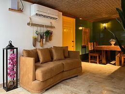 w Luxury House w Sleek Terrace in Cartagena