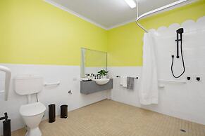 Fitzroy Private Rooms @ 132 Nicholson Homestay