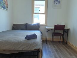 Fitzroy Private Rooms @ 132 Nicholson Homestay