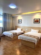 Coastline Hotel