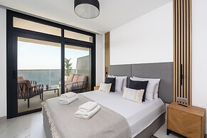 Luxury Apartment in Sunset Cliffs by Leo