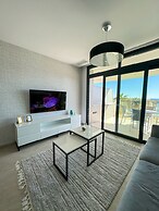 Luxury Apartment in Sunset Cliffs by Leo
