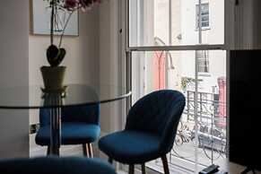 Stunning 2 Bed in Centre of Cheltenham