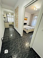 Serenity Apartments and Studios