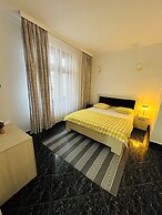 Serenity Apartments and Studios