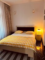 Serenity Apartments and Studios