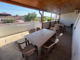 Serenity Apartments and Studios