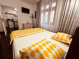 Serenity Apartments and Studios