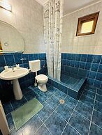 Serenity Apartments and Studios