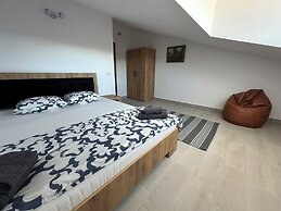 Serenity Apartments and Studios