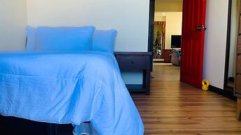 King Bed 2BR European Style City Center in Davao City Philippines