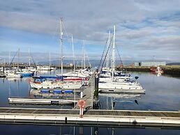 Apartment-sleeps6-parking-terrace