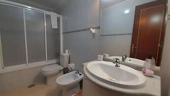 Apartment-sleeps6-parking-terrace