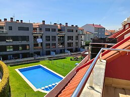 Piso con Piscina y Jardin Cerca de la Playa