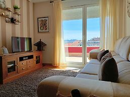 Piso con Piscina y Jardin Cerca de la Playa