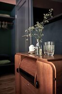 Bez Kantow Art Rooms