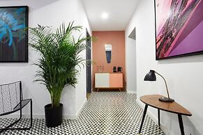 Bez Kantow Art Rooms