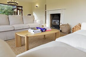 Charming 3BD Cotswolds Family Retreat