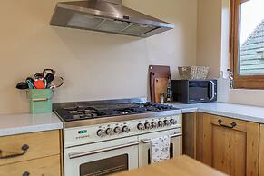 Charming 3BD Cotswolds Family Retreat