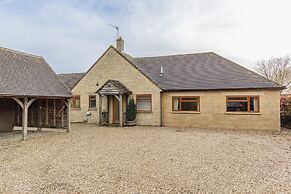 Charming 3BD Cotswolds Family Retreat