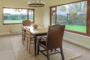 Charming 3BD Cotswolds Family Retreat