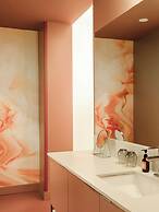 Rose Hôtel Invisible