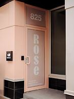 Rose Hôtel Invisible