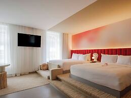 Rose Hôtel Invisible