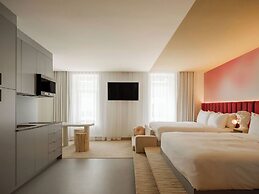 Rose Hôtel Invisible