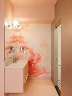 Rose Hôtel Invisible