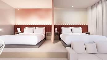 Rose Hôtel Invisible