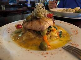 The Victorian Hotel CR