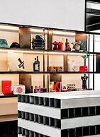 The StandardX Bangkok Phra Arthit