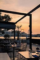 The StandardX Bangkok Phra Arthit