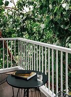 The StandardX Bangkok Phra Arthit