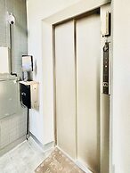 GLOU Shinjuku Family