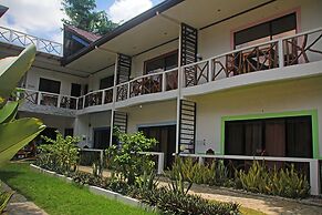 Hotel Oasis Port Barton