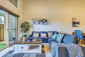 StayAU 3BR Deluxe Family Loft Point Cook