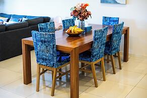 StayAU 3BR Deluxe Family Loft Point Cook