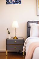 StayAU 3BR Deluxe Family Loft Point Cook