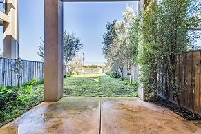 StayAU 3BR Deluxe Family Loft Point Cook