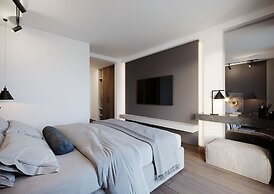Frames Hotel GmbH