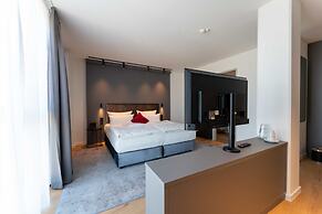 Frames Hotel GmbH