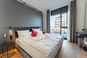 Frames Hotel GmbH