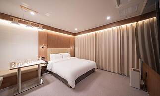 Brown Dot Hotel Sangju