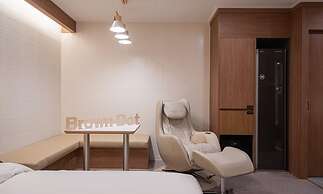 Brown Dot Hotel Sangju