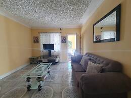 Sandy Bay Paradise Retreat - 7 Bedrooms