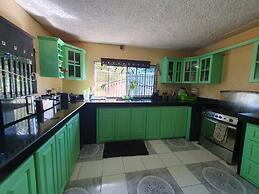 Sandy Bay Paradise Retreat - 7 Bedrooms